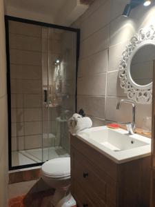 Appartements Studio le coquelicot by les toits de cocagne : photos des chambres