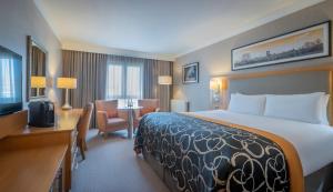 Executive Super King Room        room in Clayton Hotel Leeds