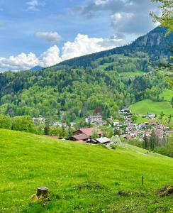 Ferienwohnung Watzmannblick & Hallenbad