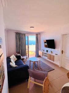 Volcano Beach Views & Wifi