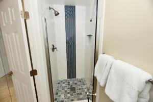 D19 -- Beachfront Bliss