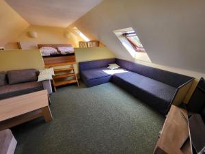 CHALUPA KOTÁR - 7 míst za 1 cenu