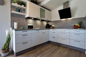 Bernstein Suite & Breakfast Apartment 10