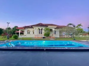 My Excel Garden Deluxe Villa with Orchard and Pool - Huma