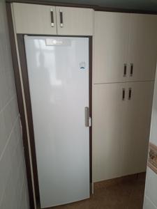 Apartamento Bajo en Valdelagrana, Primera Línea de Playa