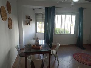 Apartamento Bajo en Valdelagrana, Primera Línea de Playa