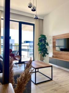 Rogowo Prestige Shellter