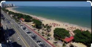 Aconchegante apartamento perto do mar com Wi-Fi gratuito