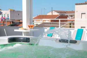 Skyfive Fire Apartment img44