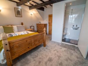 Amazing Guest Cottage in Nottingham with Parking! - Pass the Keys