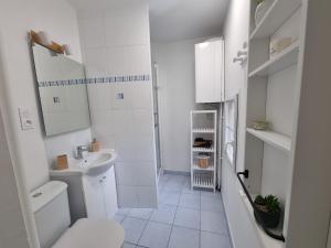 Coquette maison de ville calme avec patio