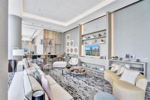 NO RESORT & PARKING FEES, CHECK DETAILS - Hyde Beach House Resort - 2BD-2BA Ocean View Luxury Resort - 5 MIN FROM BEACH - 6 GUESTS