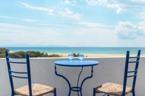 Studio with Sea View (4 Adults) room in Psili Ammos Studios