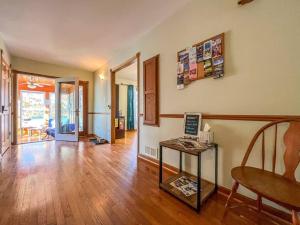 Charming Lake Geneva, Wisconsin 3BR2Bath Home - Shagbark Waters