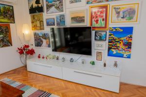 Art & Gallery Vacation Home