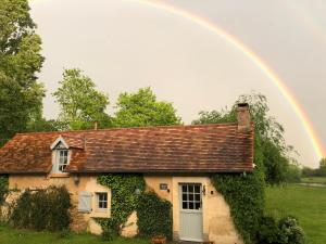 Maisons de vacances Lake View Cottage close to Le Mans 24H circuit : Maison 1 Chambre