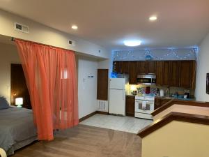 Beach Side HideAway condo