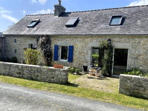 Maisons de vacances Traditional breton stone house : photos des chambres