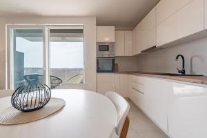 New City Apartment with two bedrooms and private parking