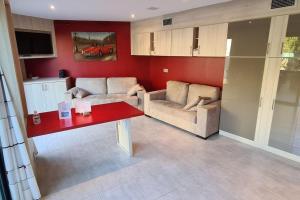 LA FAVORITE - Centre de Cassis - Climatisation - 3-star hotels in Cassis