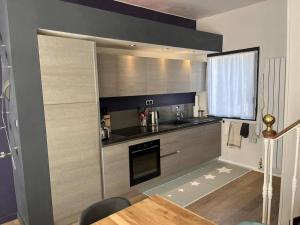 Plein Centre Maison appartement 100 m de la plage 150 m du port