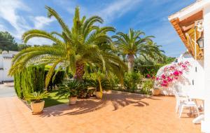 Las Flores by Sun & Sea Homes