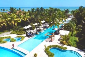 Modern Apartment - Steps to Puntarena Beach Club & Shops - Marina Overlook - Sleeps 10