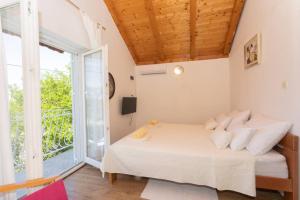 Peaceful house in nature nearby National Park Krka 