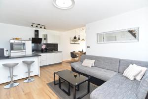 Family-friendly apartments with swimming pool Vodnjan, Fazana - 21040