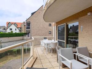 Apartment near Zeedijk Beach