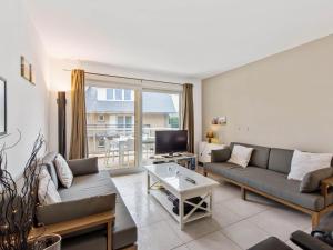 Apartment near Zeedijk Beach