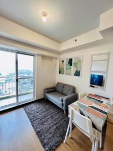 The Celandine A Bonifacio Balintawak Condotel