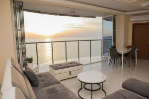 Durres Beachfront Luxury Residences 13
