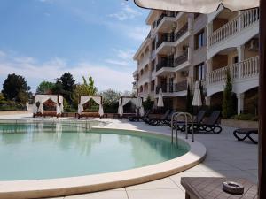Luxury 4 room apartment in apartment hotel Valencia Gardens on beautiful beach for demanding people