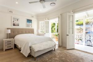 Tranquil Park Side Grand Family Terrace