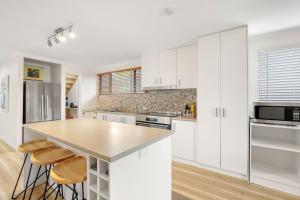 Nothling 66 Moffat Beach