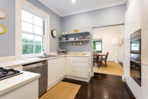 Tranquil Park Side Grand Family Terrace