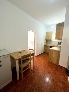 Garden Villa Sarande Apt-4