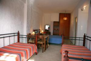 Triple room Upper floor
