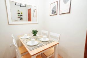 Cozy BNB - Unit E