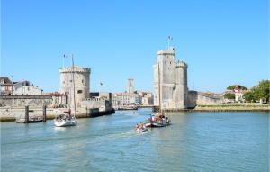 Appartements Cozy Apartment In Royan With Wifi : photos des chambres
