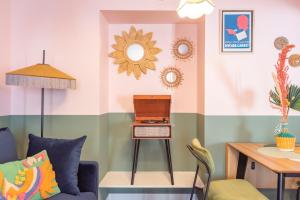 Le vintage . Centre-ville Mâcon . Atypique . Proche gare . Wifi . Climatisation . Confortable .