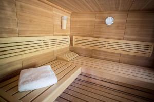 B&B / Chambres d'hotes AU CLOS DU PRESSOIR sauna spa et piscine au coeur d'un vignoble : photos des chambres