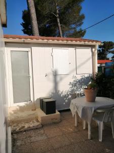 Campings SOUS LE SOLEIL DE PROVENCE : photos des chambres