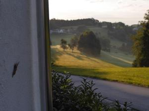 Wohlfühloase am Trausdorfberg mit Sauna, Whirlpool und Panorama