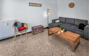 Nice Apartment In Carpentras With Wifi