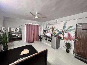 Greeny, Private Pent house