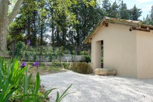 Appartements Mas neuf de Romanin : Mas Provencal Familial : photos des chambres