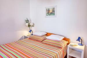 Apartments with parking space Pirovac, Sibenik - 20011