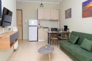 Sunshine Apartments #01